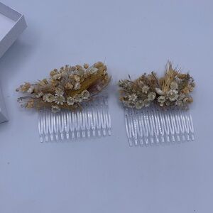 Pair of Boho Bridal Dried Flower Vintage Plastic Combs Wheat Babies Breath